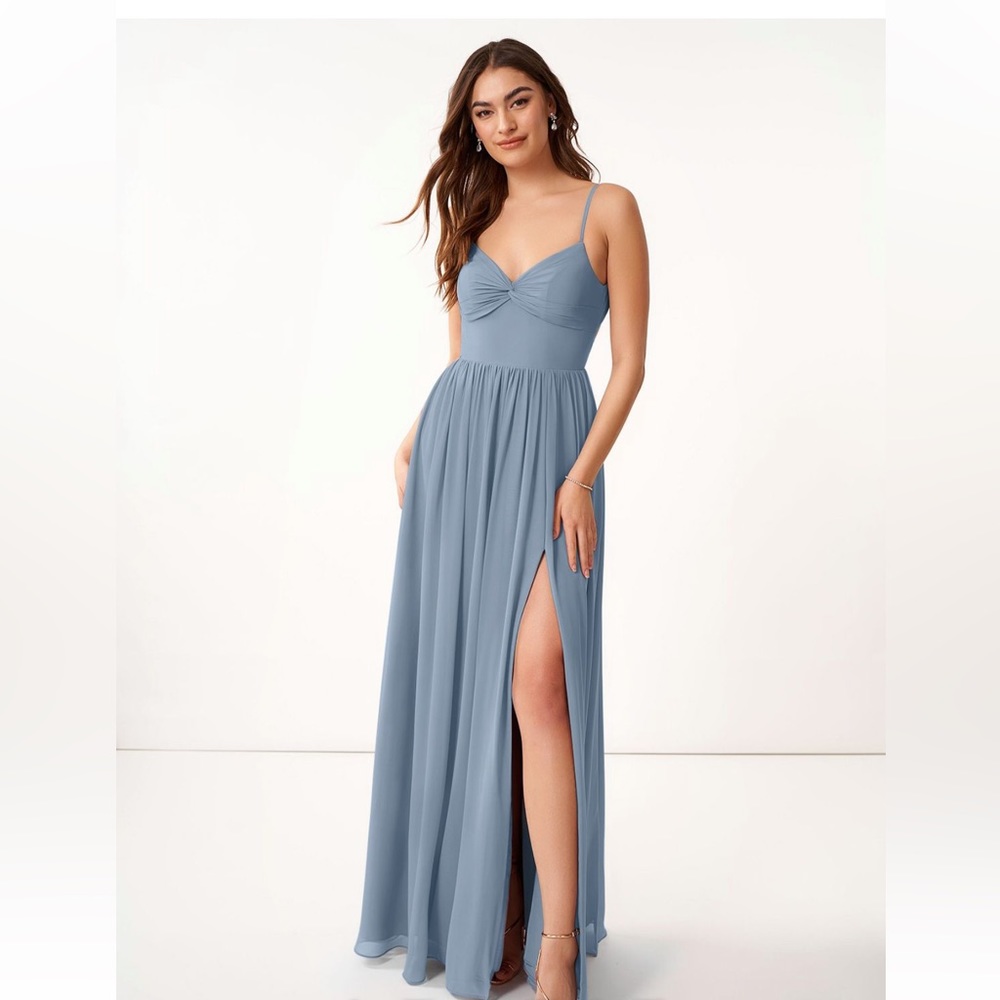 Bridesmaid dress - Color: Dusty Blue
